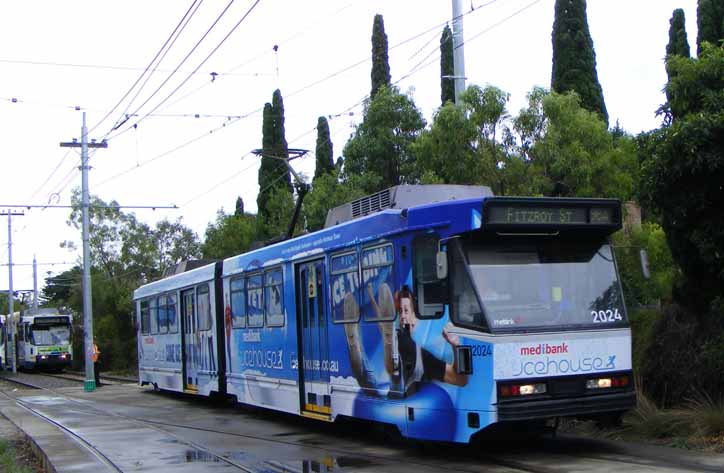 Yarra Tram Class B icehouse 2024